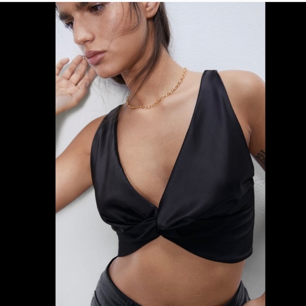 Zara Crop Top Twist Detail NWT Large